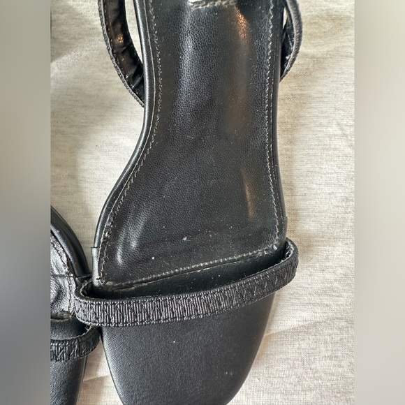 Steve Madden size 6 women’s chunky black leather block heels w/ stretchy straps - Picture 3 of 8